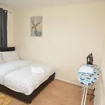 Beautiful Two Bedroom Flat In Brixton London